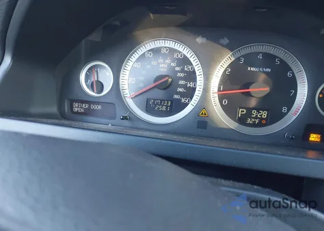 2014 Volvo Xc90 3.2 from USA, damaged, VIN YV4952CZ5E1685240